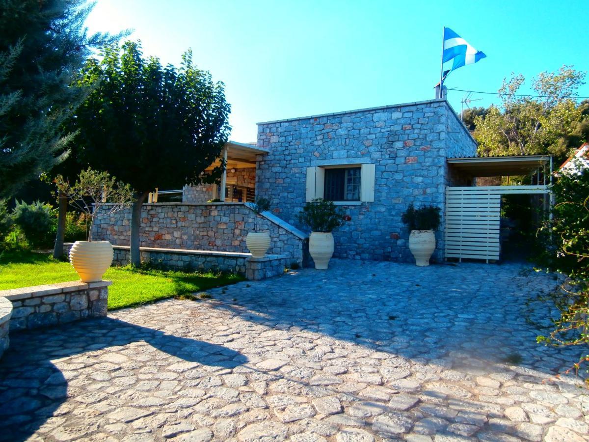 Villa Tzortzakos By Holiday Homes Mavrovoúnion 外观 照片