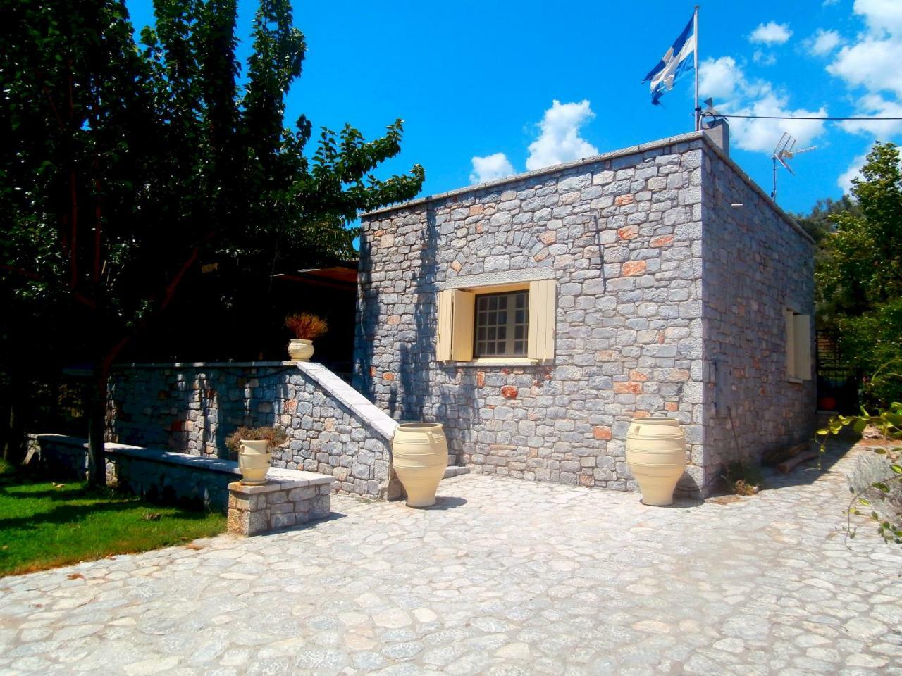 Villa Tzortzakos By Holiday Homes Mavrovoúnion 外观 照片